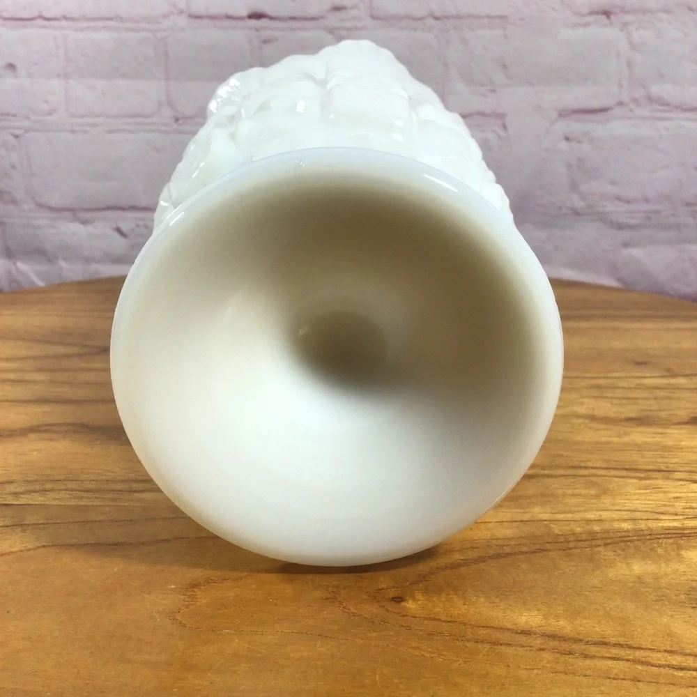 Vintage Westmoreland Old Quilt Pattern White Milk Glass Vase